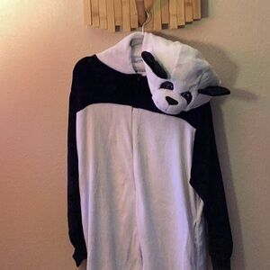 Adorable NWOT Spirit store Panda Onesie Costume in OSFA. Looks like L.